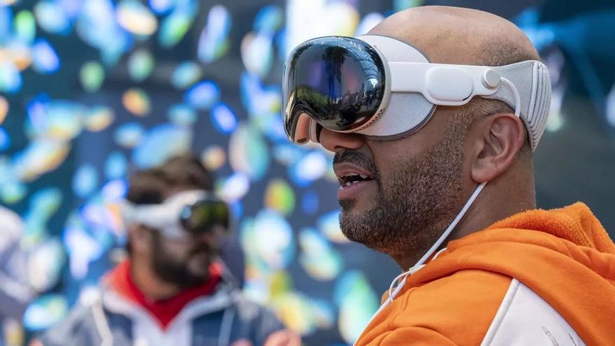 De la revolución a los “gilipollas”: ¿pueden realmente triunfar las Apple Vision Pro?