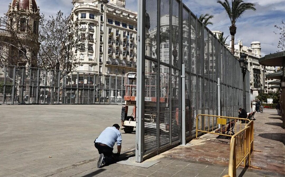 Directo Fallas | El día del Teatre Faller… y de la Delegada