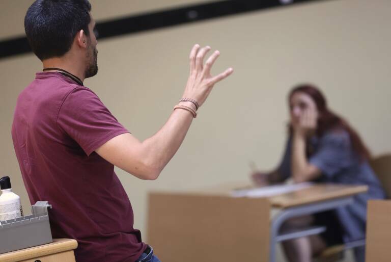 UGT exige a Educación un protocolo inmediato contra las agresiones al profesorado