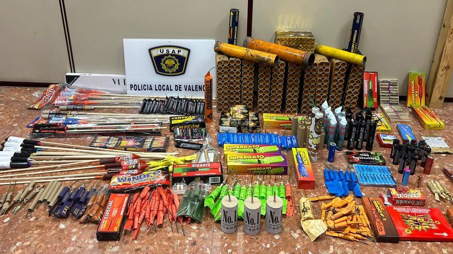 Heridos Fallas 2024 València | Un hombre pierde la mano derecha al estallarle un ‘masclet’ de madrugada en el antiguo cauce del Túria