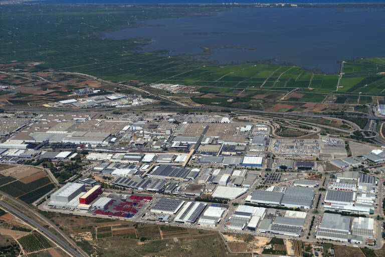 La industria del automóvil celebra el anuncio de Ford: “Nos permite planificar de forma ordenada”