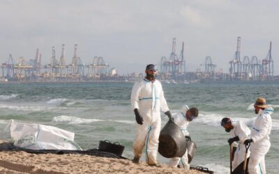 Las playas del sur empiezan a recuperarse tras la retirada de 35.000 litros de residuos