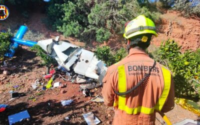 Tres fallecidos tras colisionar un helicóptero en un pueblo de Valencia