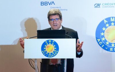 Escrivá advierte de que el nuevo impuesto a la banca penaliza el negocio de créditos a pymes y autónomos