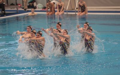 Exhibición solidaria por la dana del equipo español de natación artística