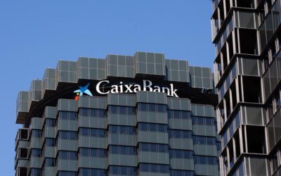 CaixaBank gana 1.470 millones hasta marzo, un 46,2% más por el prorrateo del impuesto a la banca