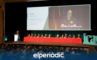 Más de un centenar de abogados del ICAV reciben un homenaje por sus 25 años de ejercicio profesional