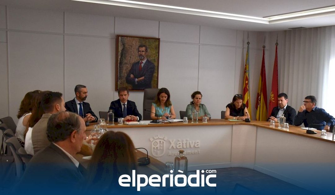 La consellera de Justicia visita Xàtiva para conocer mejor el proyecto del nuevo Palacio de Justicia