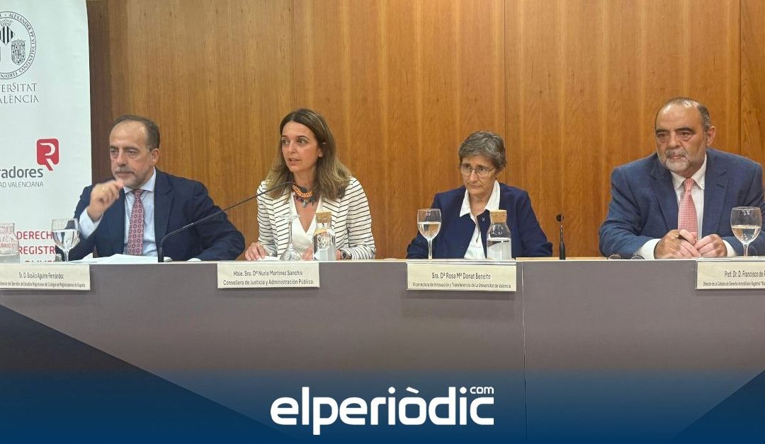 Nuria Martínez defiende el papel clave de los registros para garantizar la propiedad y la seguridad jurídica en una sociedad digitalizada