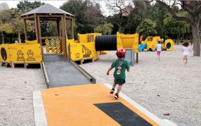 Un nuevo parque infantil se instala junto al Gulliver de Valencia