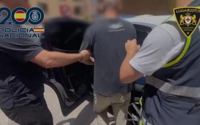 Dos detenidos por 24 robos en viviendas con ácido corrosivo en la C.Valenciana